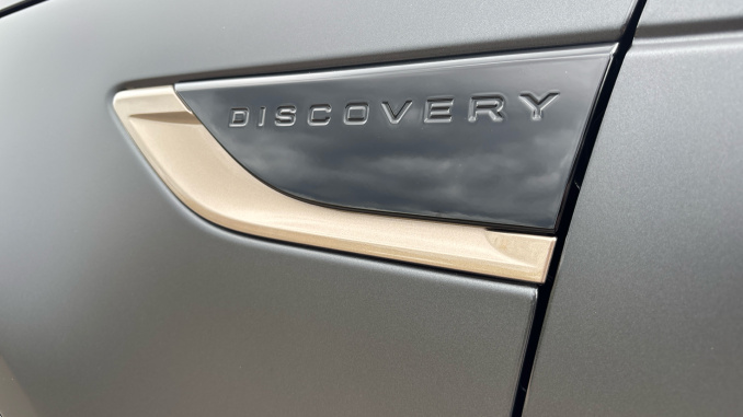 Land Rover Discovery 3.0 D350 Tempest 5dr Auto Diesel Station Wagon - Image 41
